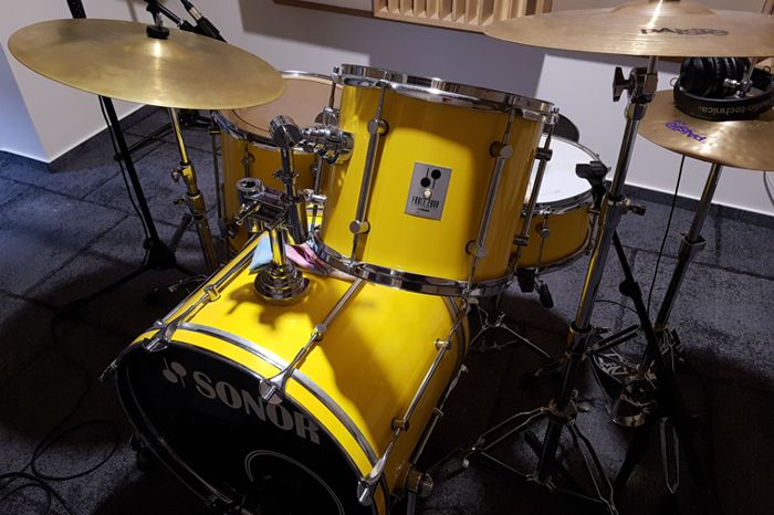 Dobfelvétel a stúdióban – OS Recording Studio, Siófok
