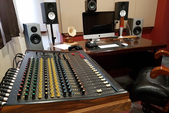 Gitárerősítők a stúdióban – OS Recording Studio, Siófok