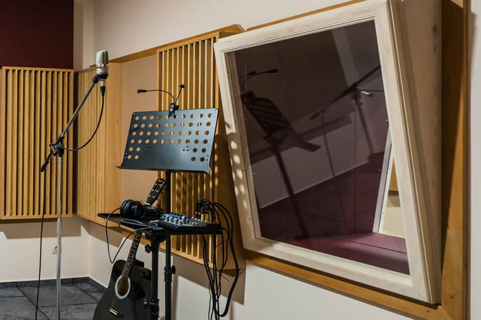 Monitorozás a keverőben – OS Recording Studio, Siófok